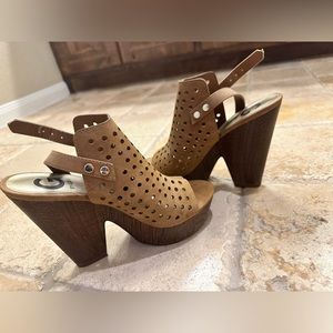 Comfortable G by Guess like Wedges !
